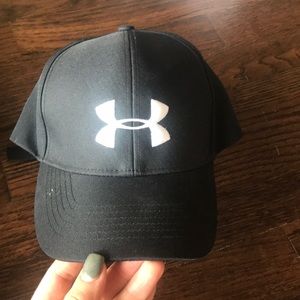 ♠️ Under Armour Black Hat ♠️
